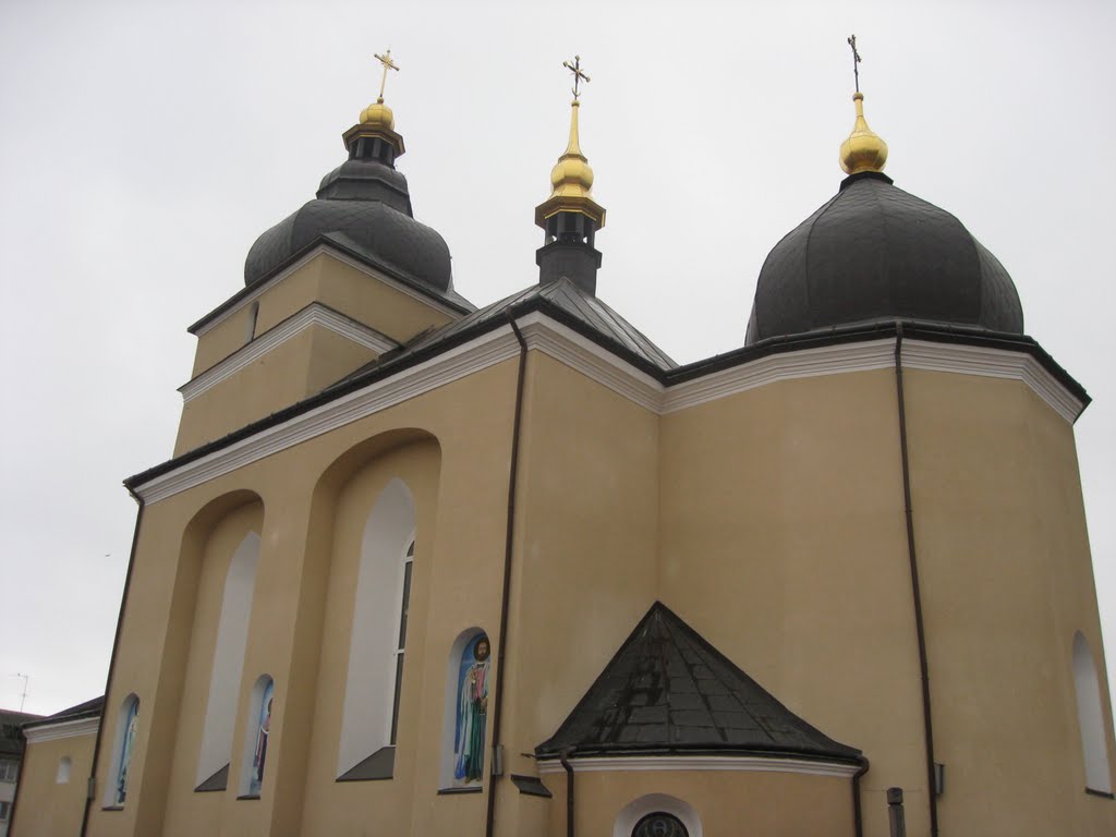 Рогатин (Івано-Франківська обл.) - Церква Різдва Пресвятої Богородиці 12-18 ст.