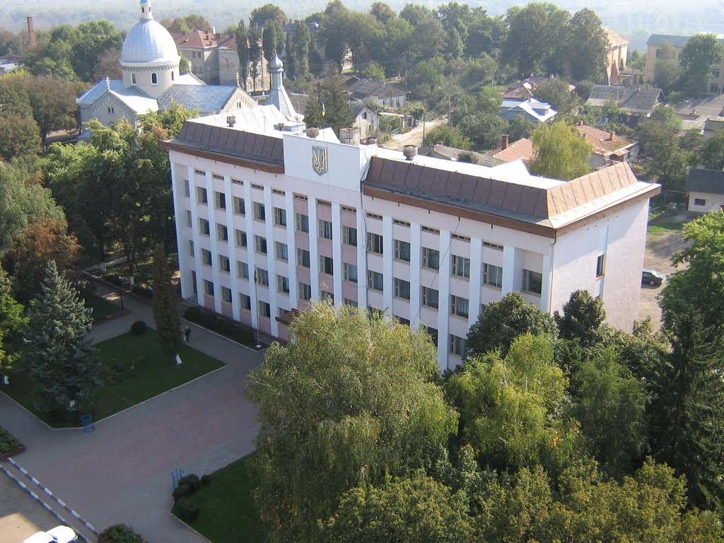 Снятинська районна адміністрація