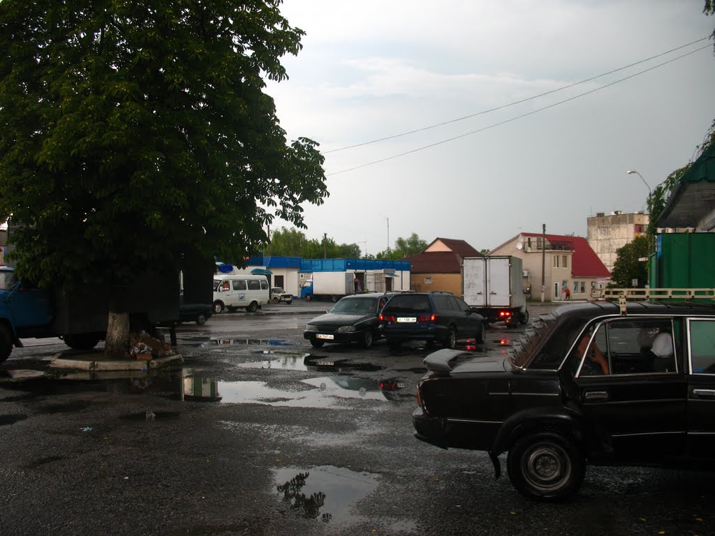 Центр Березани