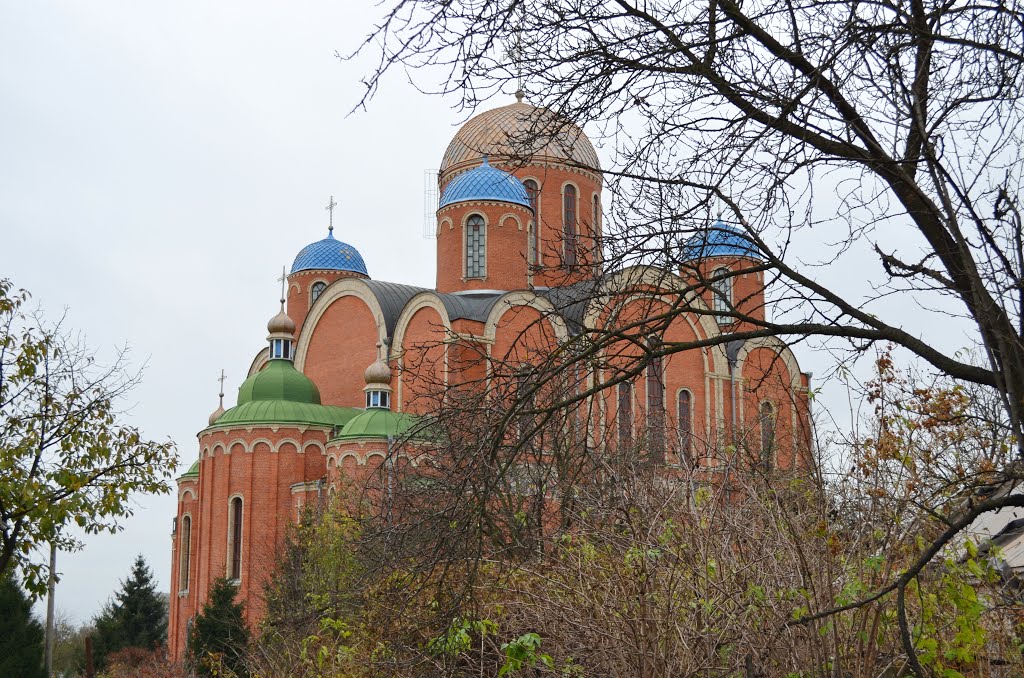 Борисполь. Борисоглебский собор 1989г. /Boryspil. Cathedral of saints of Boris and Gleb 1989