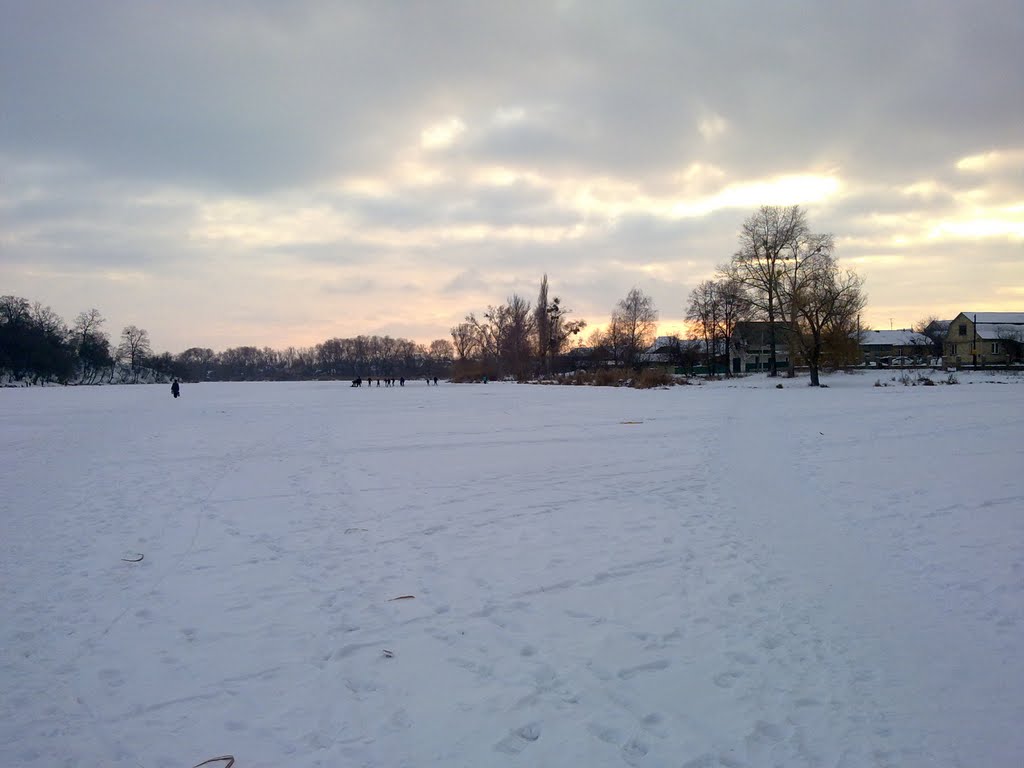 Озеро в п.Боровая