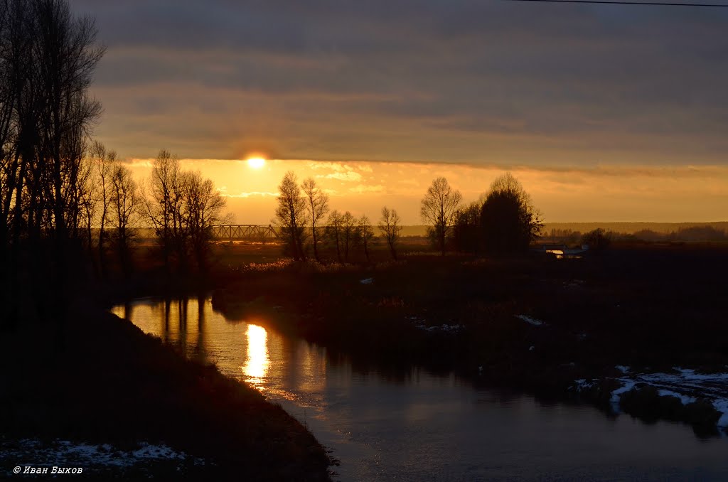 Вечер на речке Здвиж /  Evening on the river Zdvizh