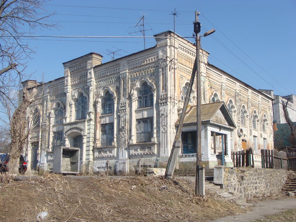 Васильков. Старый вокзал (бывшая синагога). 19в. Ул. Гельца Макса