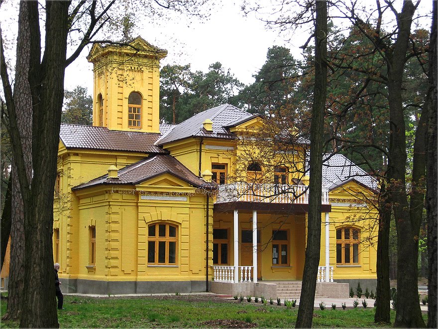 Uvarovskiy dom (Уваровский дом)