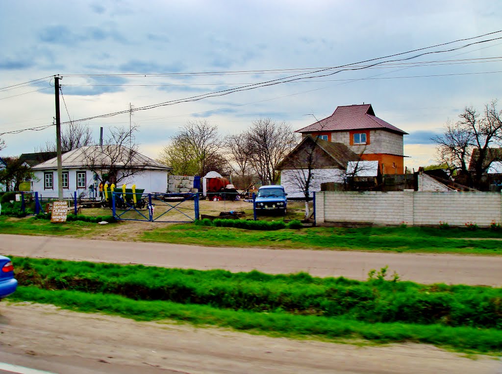 23.04.2012 16640  Одесское шоссе. Начало п.г.т. Гребенки.