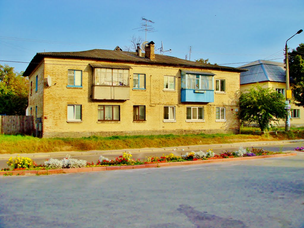 Ул.Бударина, 8.
