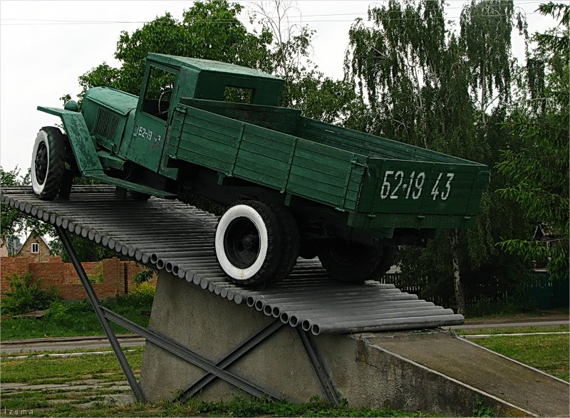 Monument to warrior-automobilist fallen on the Second World War
