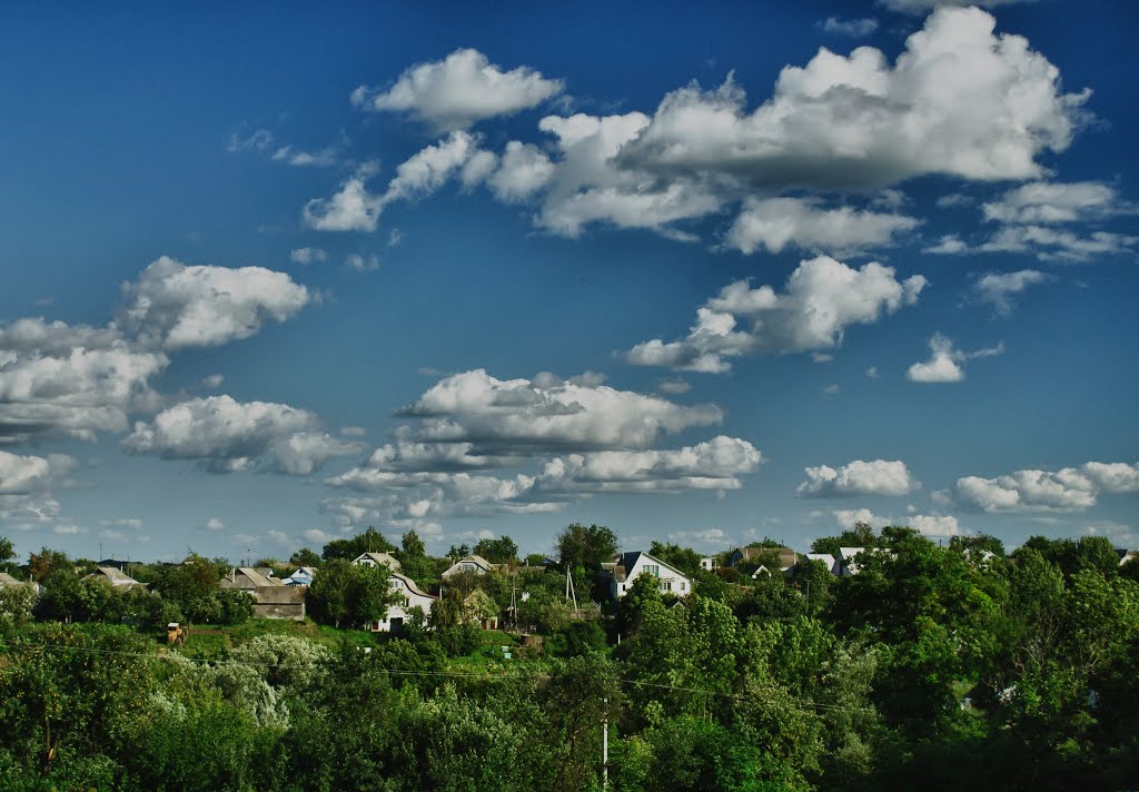 вид на вул. Якiра. HDR.