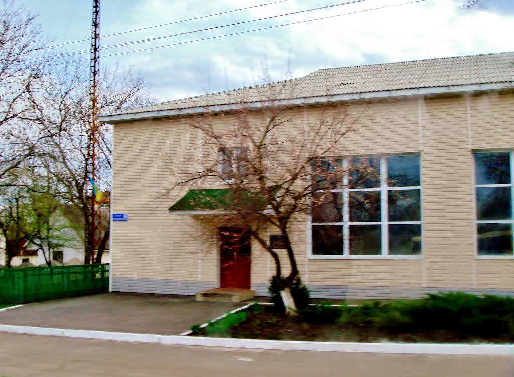 23.04.2012 17:23  Дорога Р04. Учреждение на ул.Белоцерковская.
