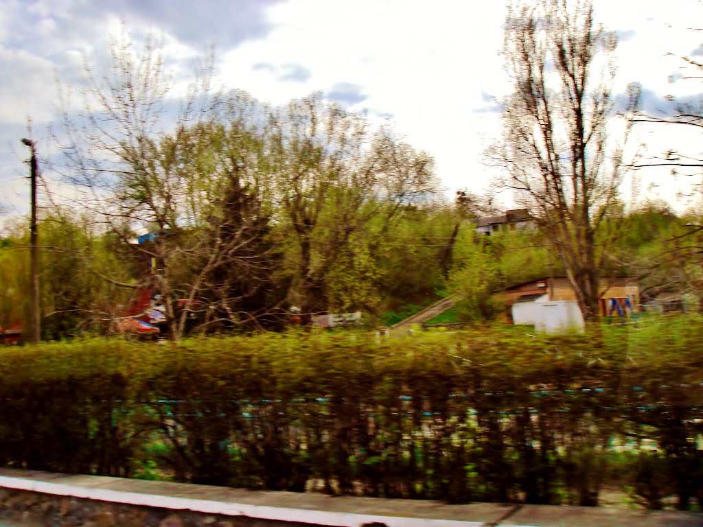 23.04.2012 17:24  Дорога Р04.  Выезд с моста через реку Котлуй.