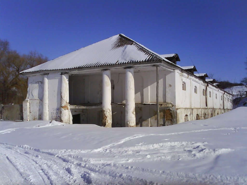 Старое зернохранилище