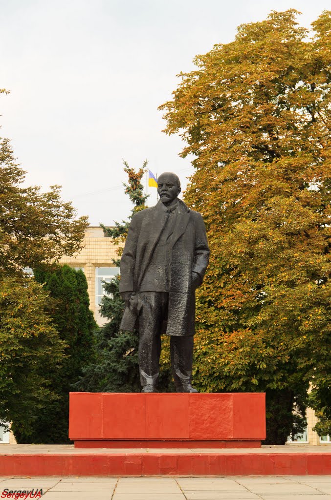 Памятник Ленину