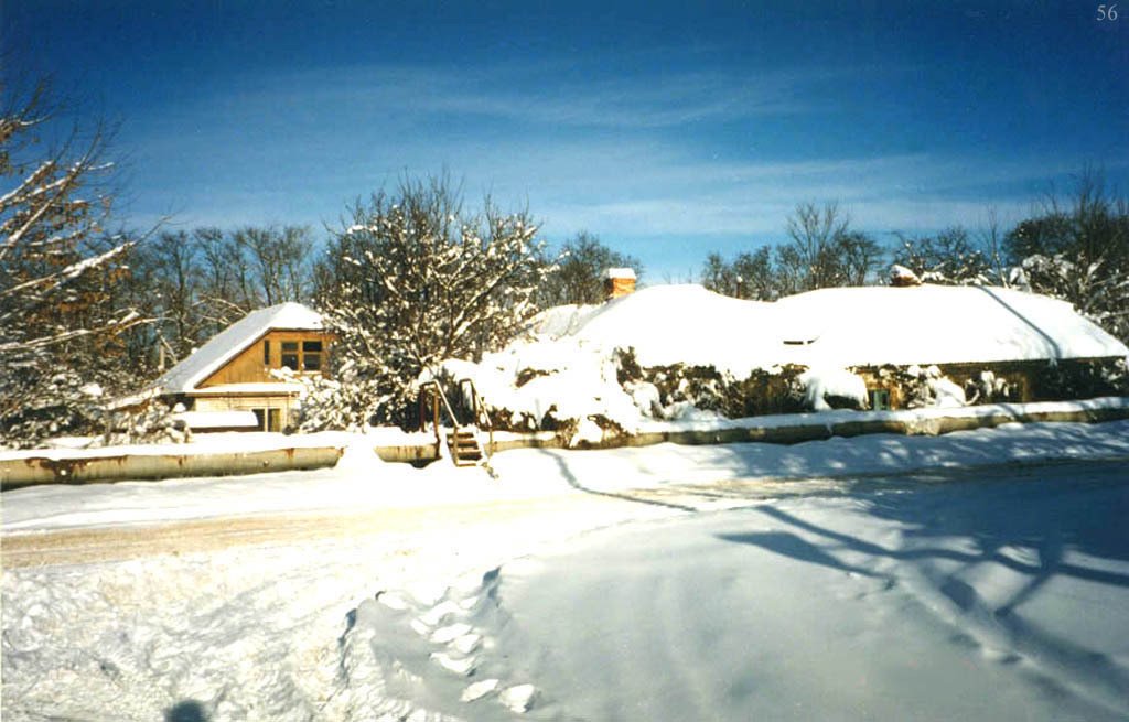 Chornobyl : the village in february 99, Nuclear Plant is in Nord-West