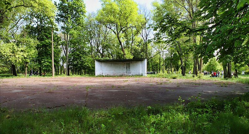 Бывшая танцплощадка в парке Славы г. Чернобыль