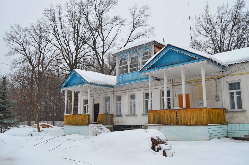 Городок Боярка. Вилла кон. 19 века на территории лесничества / Boyarka town. Villa of the late 19th cen. in the forest
