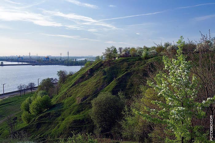 fs View to the Kiev hydroelectro station