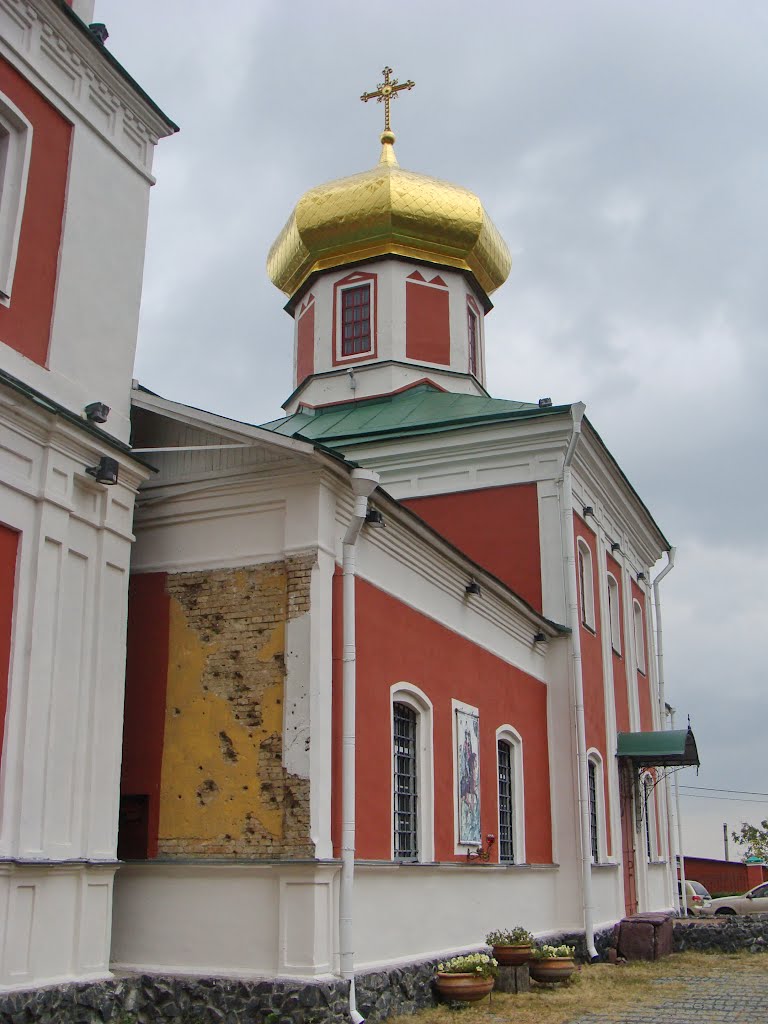 Вышгород. Церковь Бориса и Глеба. Следы боев / Vyshgorod. Church of Boris and Gleb. Tracks of fights
