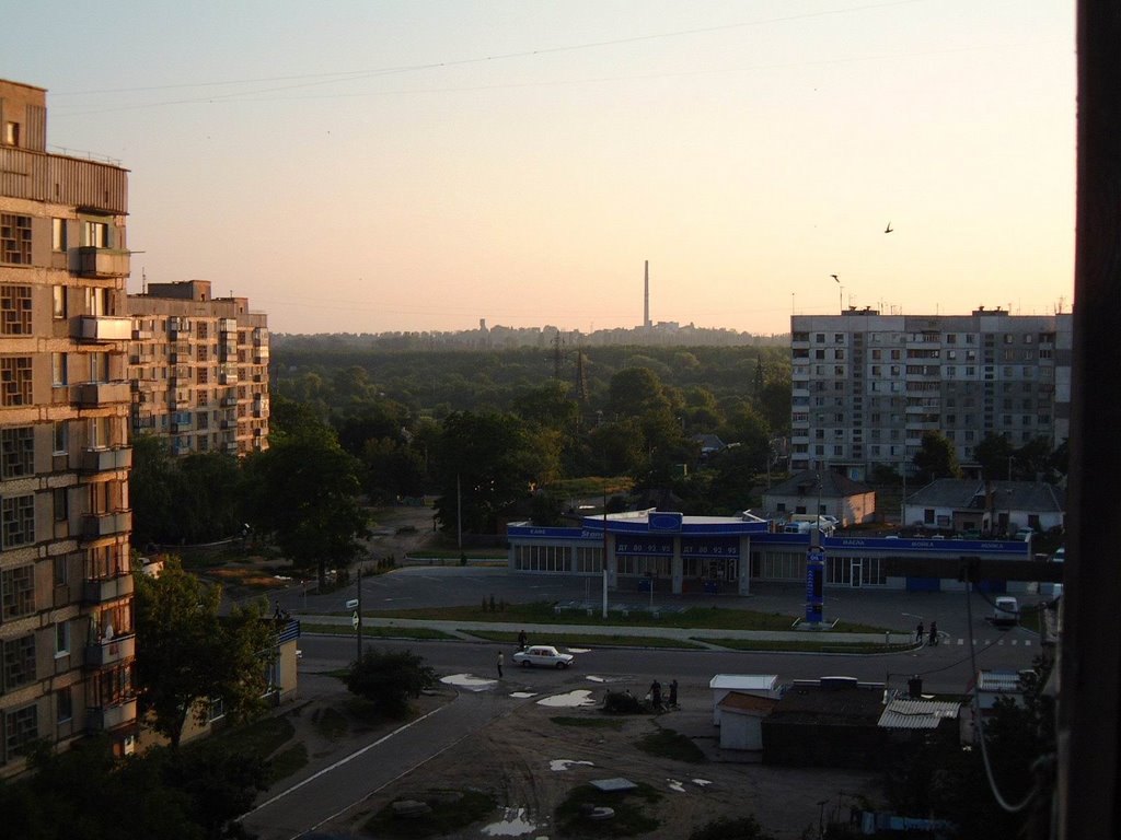 вид на азс "Укрнафта"