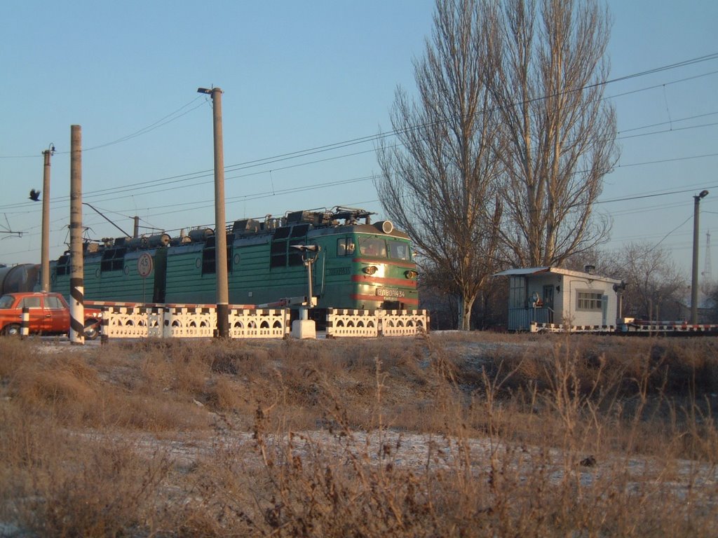 Александрия. ВЛ-80 на жд переезде
