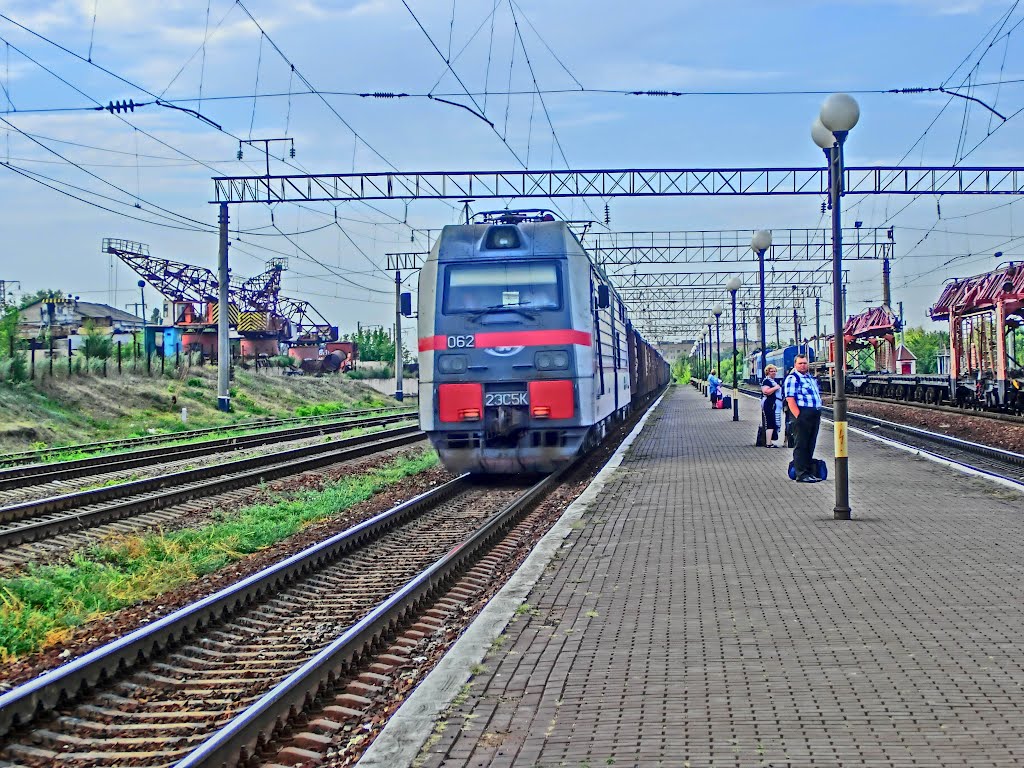 ст. Александрия. 2ЭС5К. 062