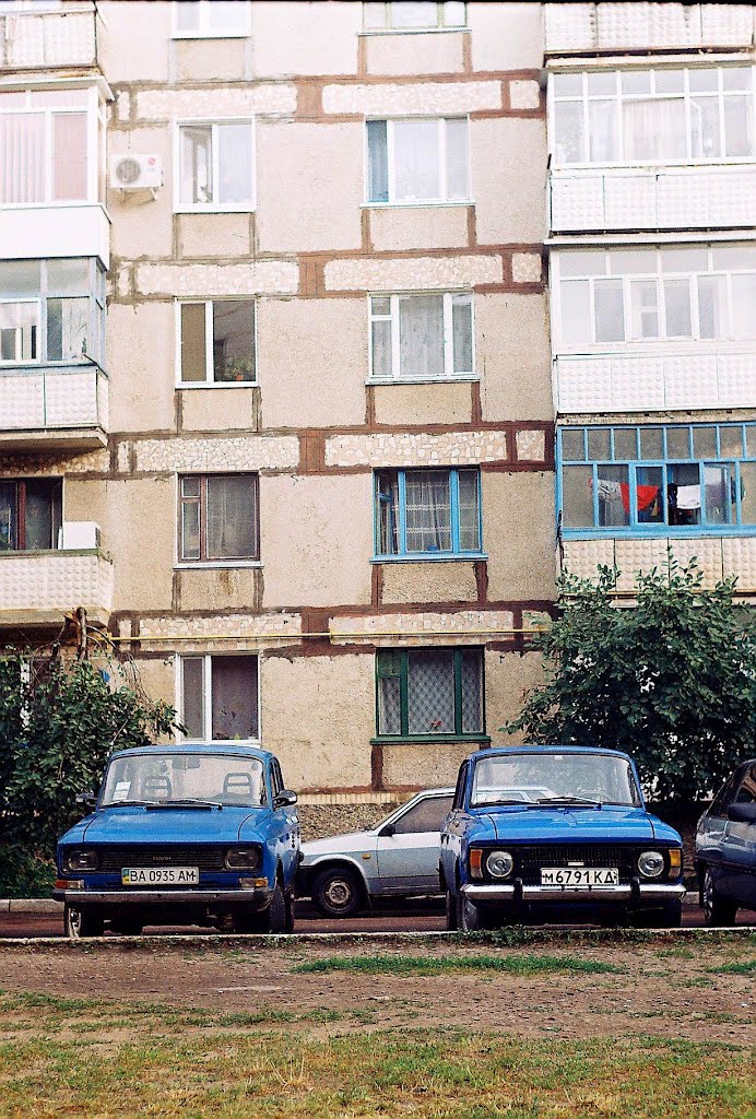 AZLK 2140 & IZ-412-028 июль 2012