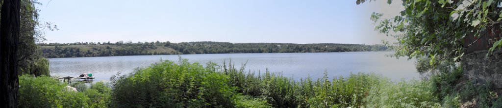 Панорама: Південний Буг, водосховище
