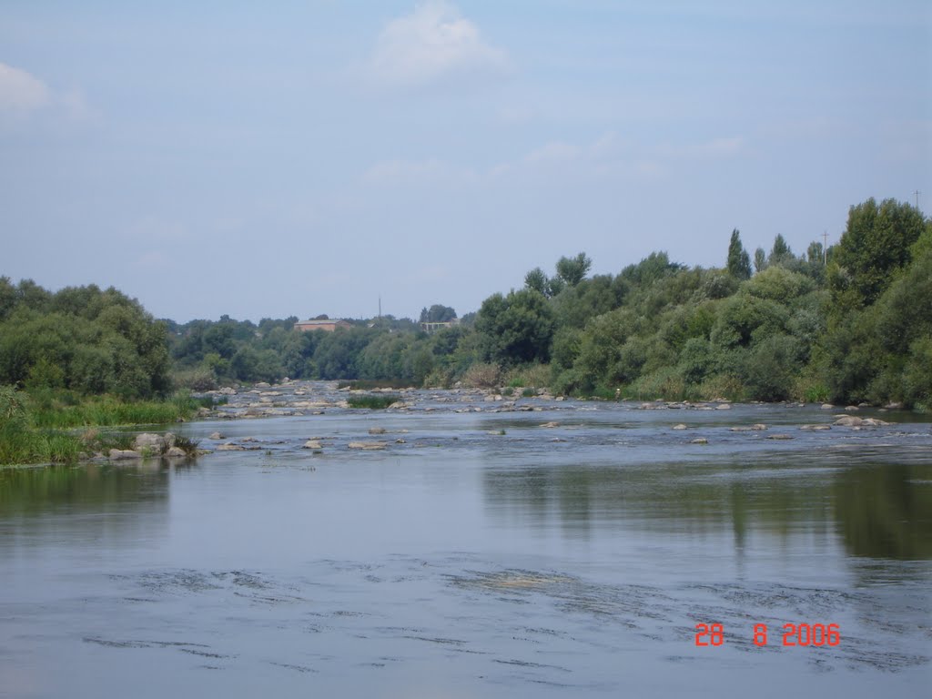 Вода и камни