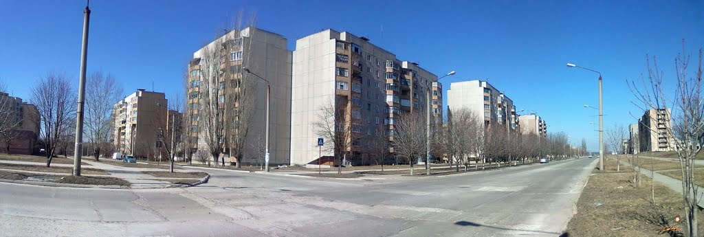 Панорама: місто Долинська, багатоповерхівки