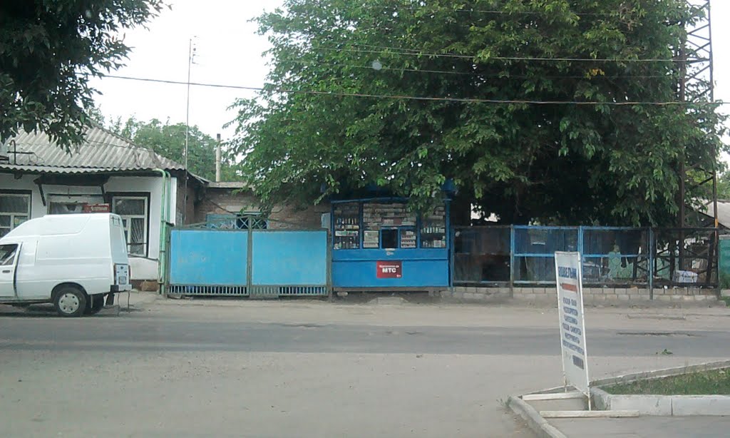 ларёк возле кинотеатра