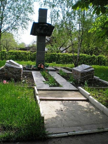Памятник воинам