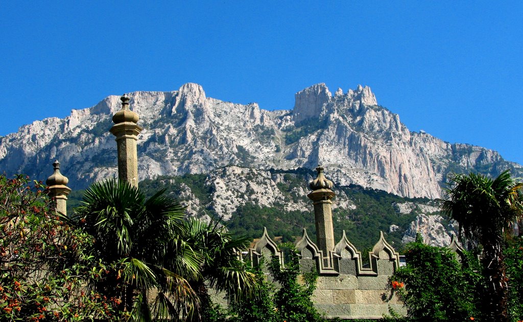 Alupka. Vorontsovski Palace and Mt. Ai Petri.