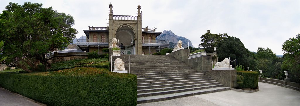 Vorontsovs Palace. photo I. Neduzhko.   photoalb.us