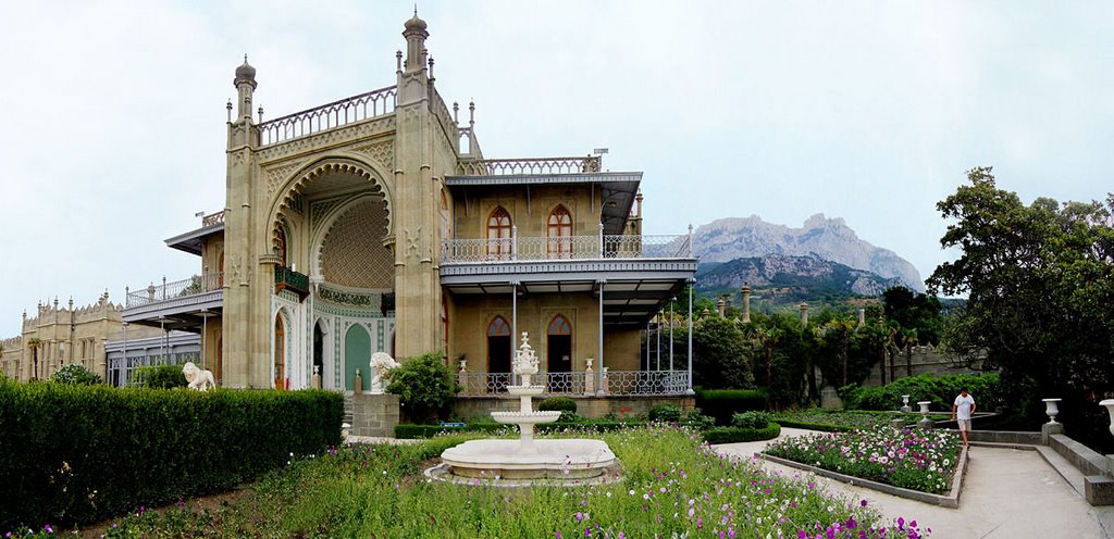 Vorontsovs Palace. photo I. Neduzhko.   photoalb.us