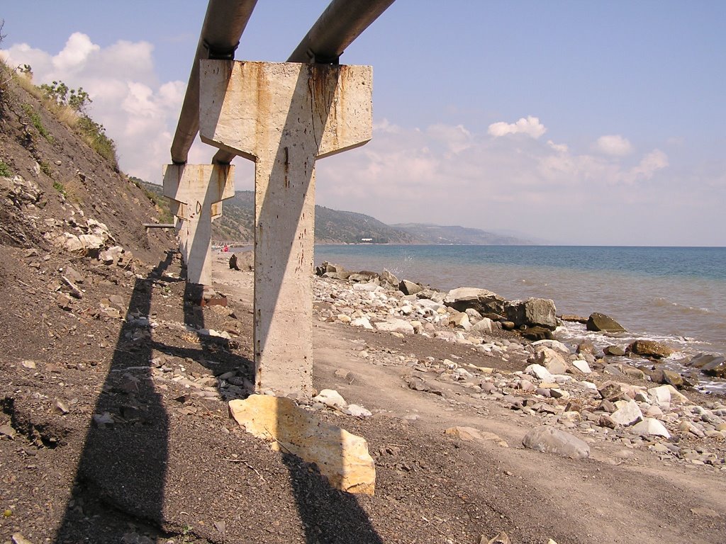 Beach Alushta VIII 2004
