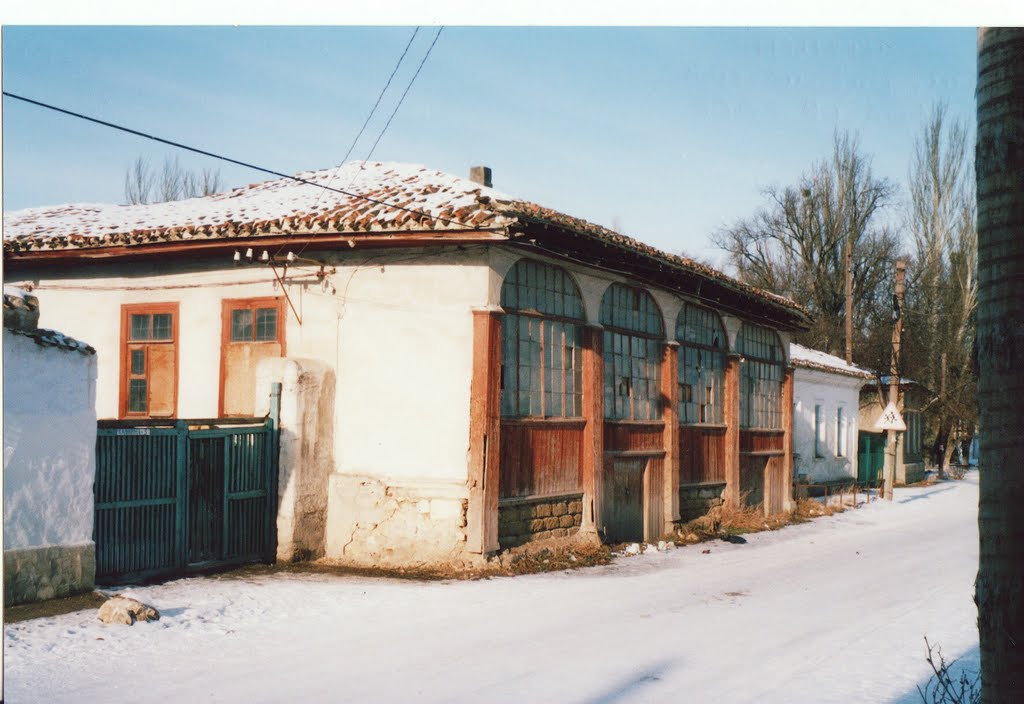 бывшая библиотека  февраль 2006