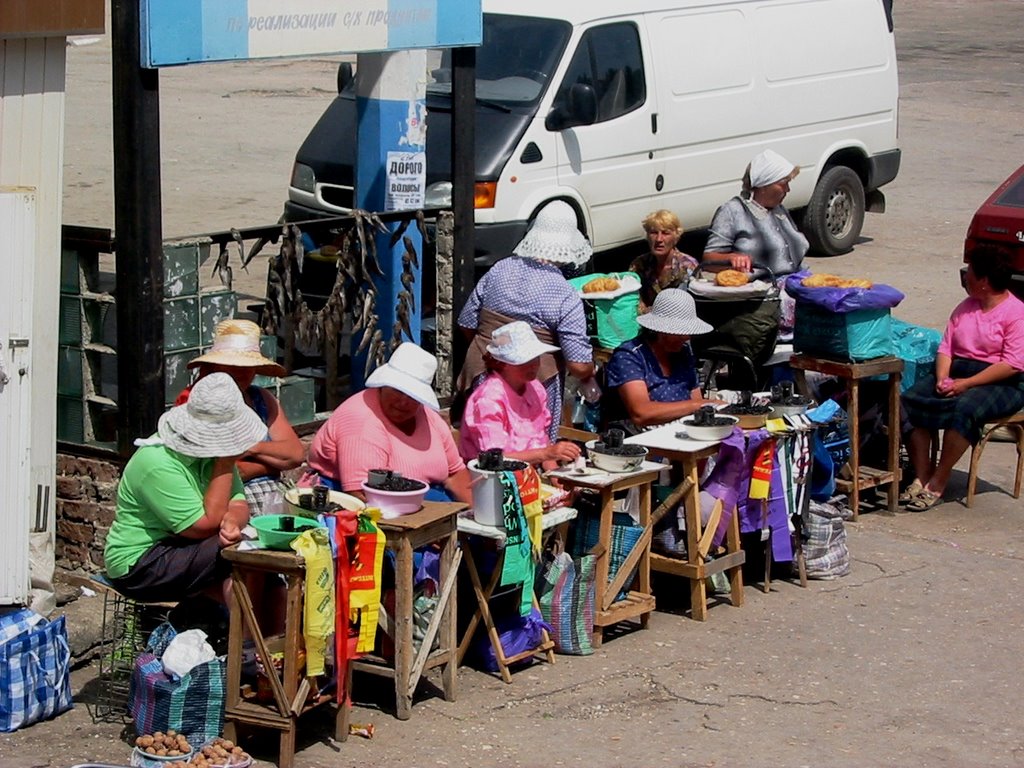 Street vendors, Dzhankoi