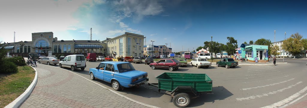 Парковка возле вокзала