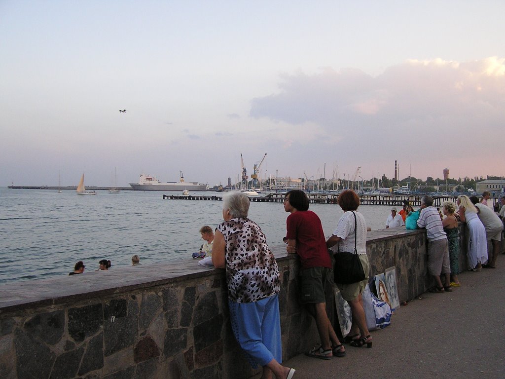 Eupatoria port   VIII 2004