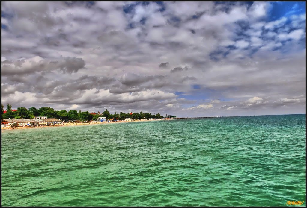 Clouds over the Evpatoria.