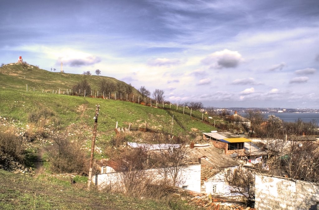 Crimea, Kerch - walk on mountain Mitridat streets 28.3.2009