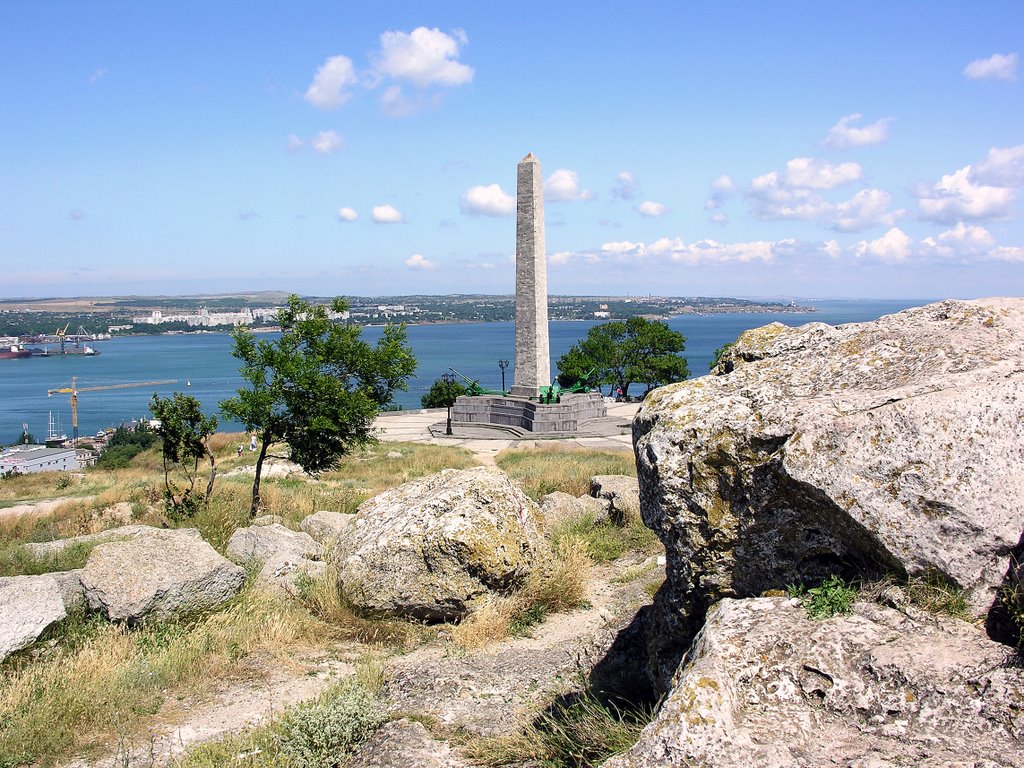 Obelisk of Glory on Mount Mithridates