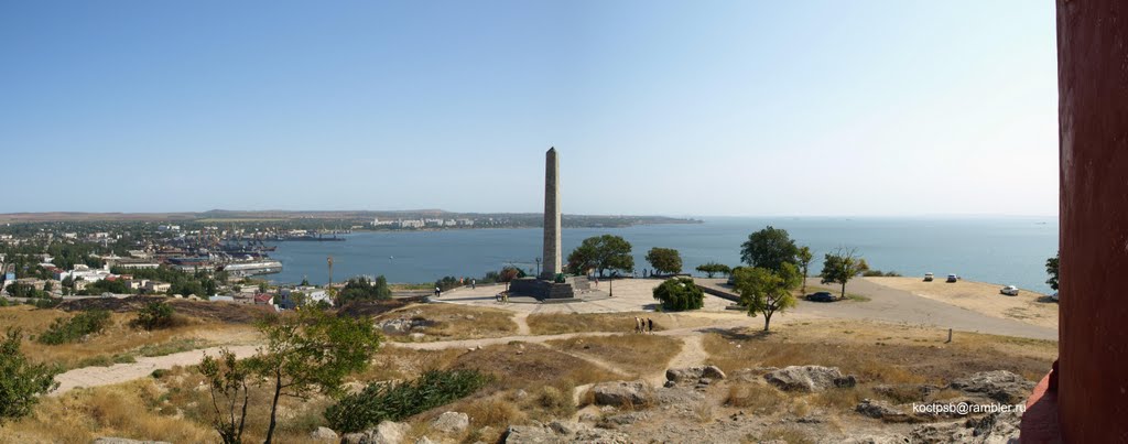 Панорама Керчи. Вершина горы Митридат (Обелиск Славы) - Panorama of Kerch. The top of Mount Mithridates (Obelisk of Glory)