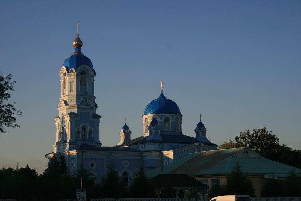 Храм в Саках