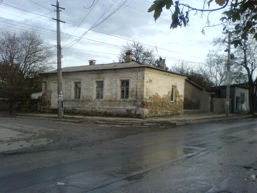 перекресток ул.Крылова и ул.Нижнегоспитальной