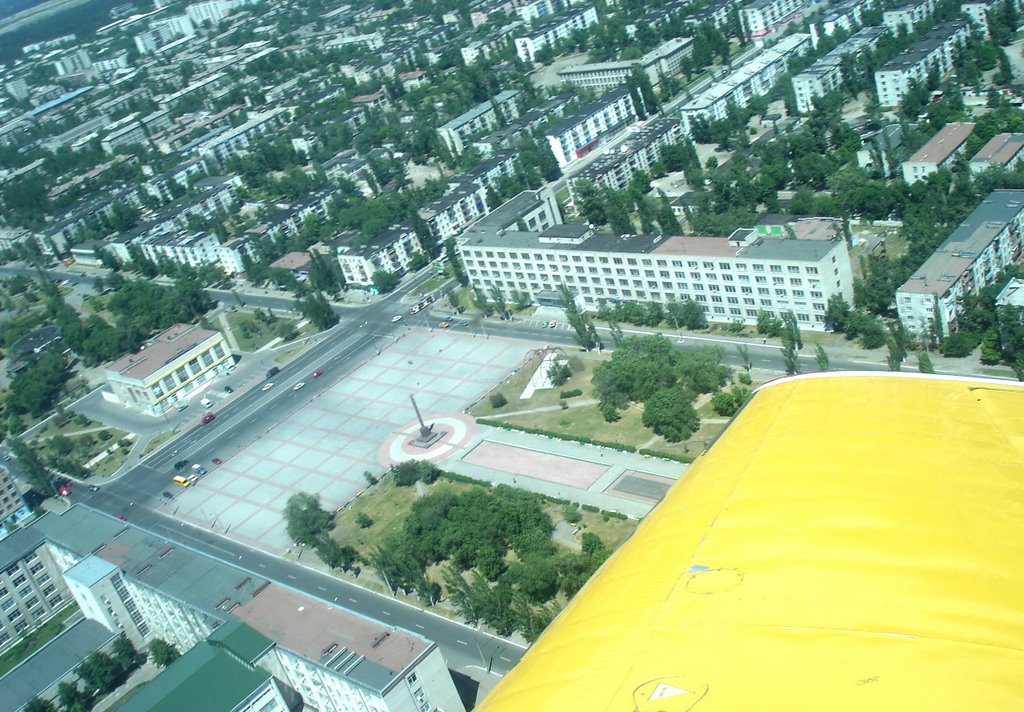 возле Мира