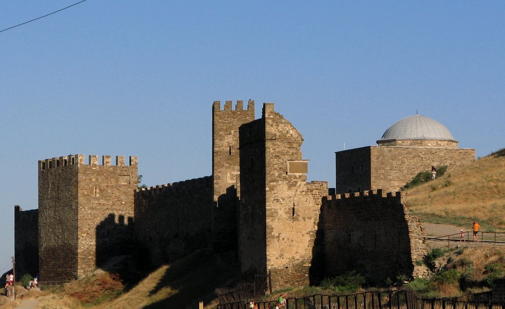 SUDAK (UA): Genoese Fortress/Forteca Genueńska.