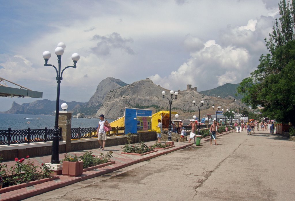 Sudak. Seafront / Судак. Набережная