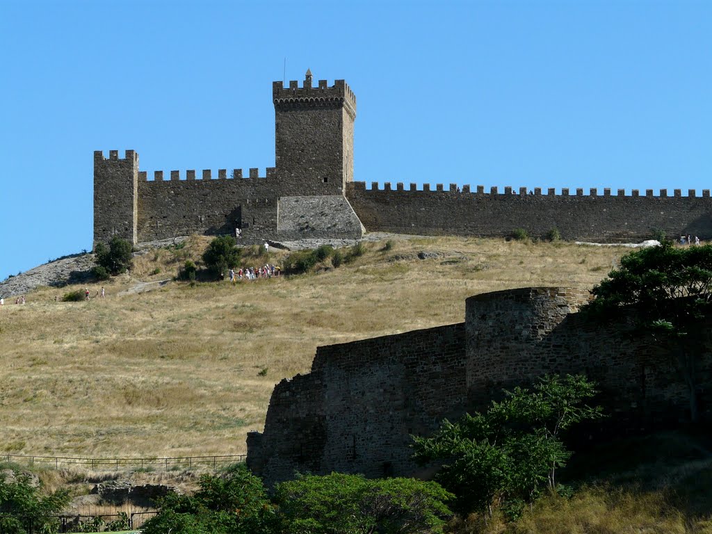 Судак. Генуэзская крепость. Sudak. The Genoa fortress.