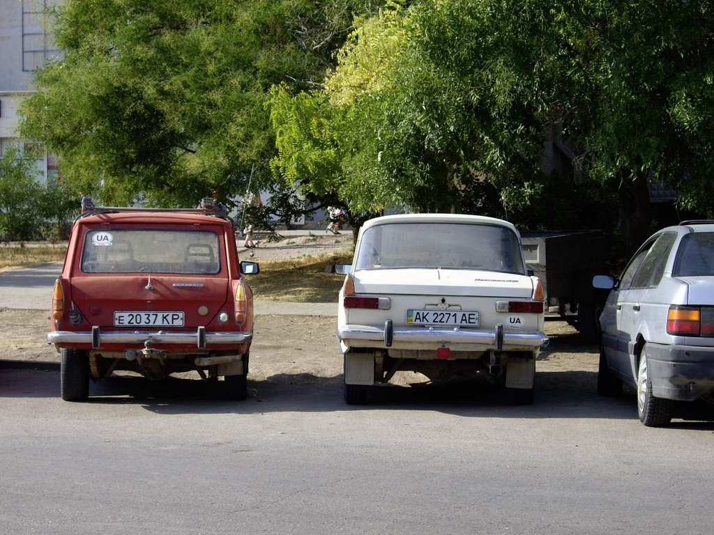 Moskvich 2137 and 412