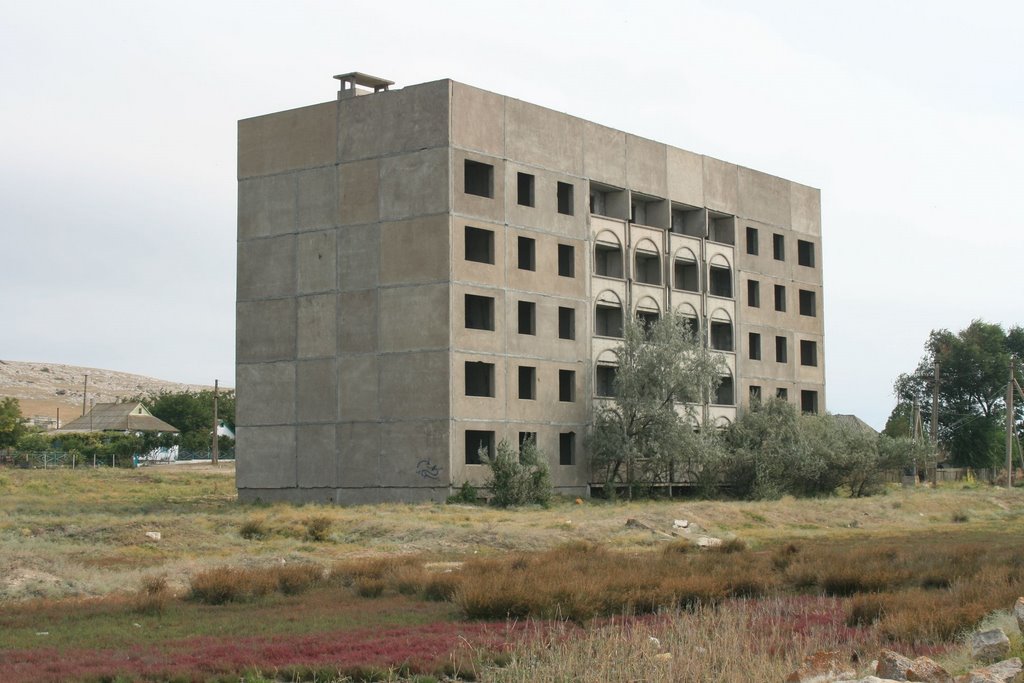 Mysove, ghost hotel